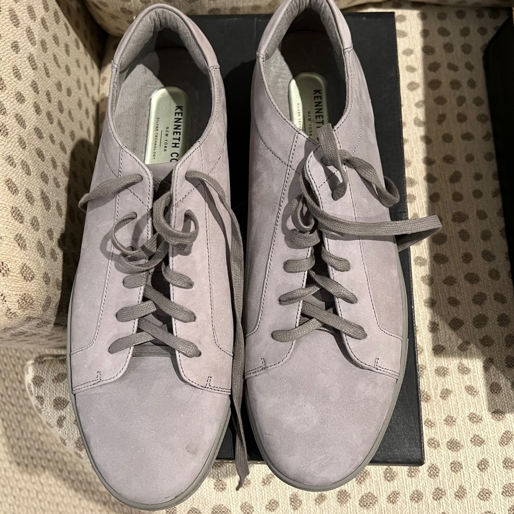 Brand new Kenneth Cole mens shoes